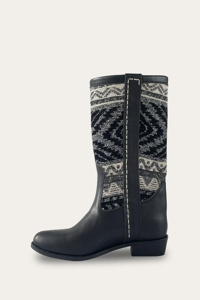 Mary Lou Kiboots